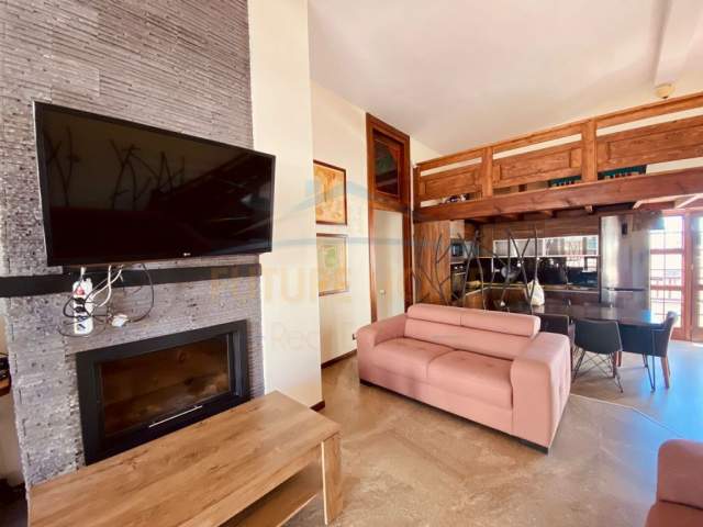 Tirane, shes apartament 2+1 Kati 4, 203 m² 250.000 Euro (Kopshti Botanik)