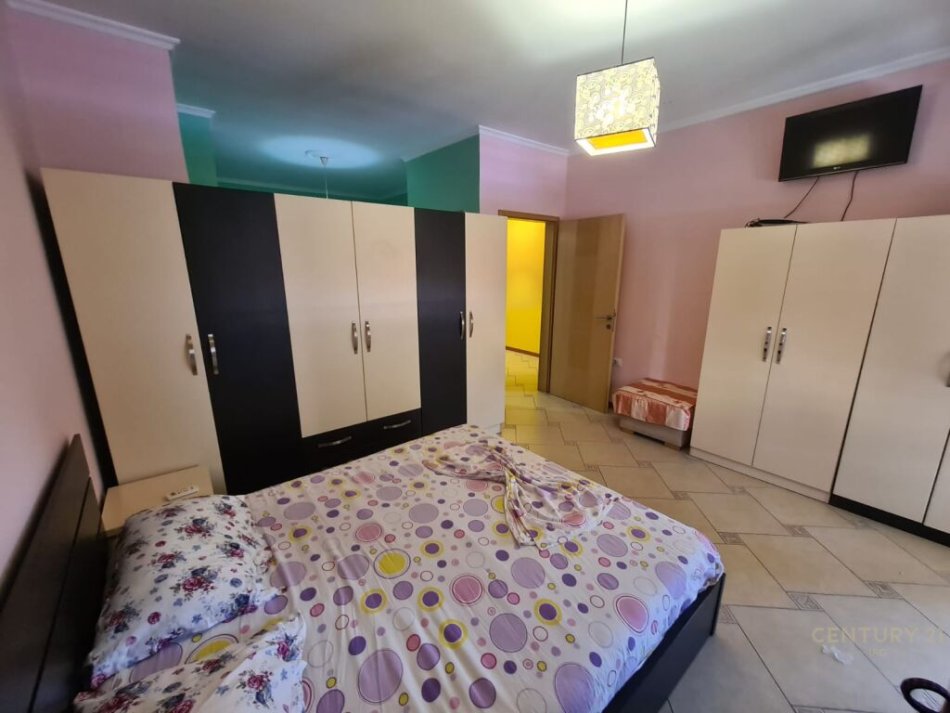Tirane, shitet apartament 2+1 Kati 2, 102 m² 180.000 € (OKAZION!!! apartament prane qendres se Tiranes, tek Kompleksi Halili, afersisht 1760 Euro/meter2)