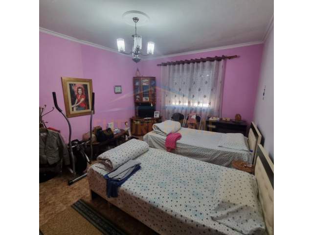 Tirane, shitet apartament 2+1 Kati 6, 72 m² 88.000 Euro (Laprake)