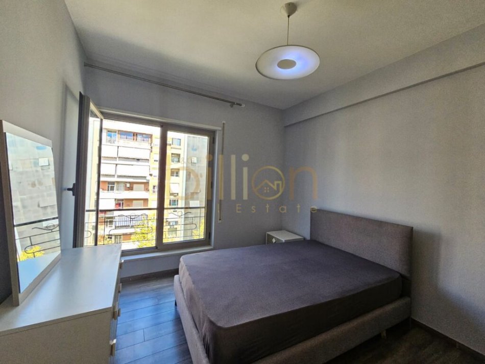 Tirane, jepet me qera apartament 3+1 Kati 7, 130 m² 1.000 € (Rruga e Kavajes, Tirana, Albania)