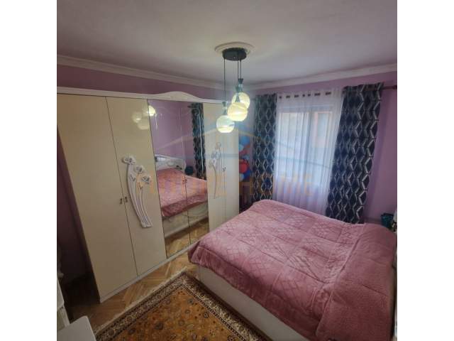 Tirane, shitet apartament 2+1 Kati 4, 72 m² 135000 Euro (Myslym Shyri)