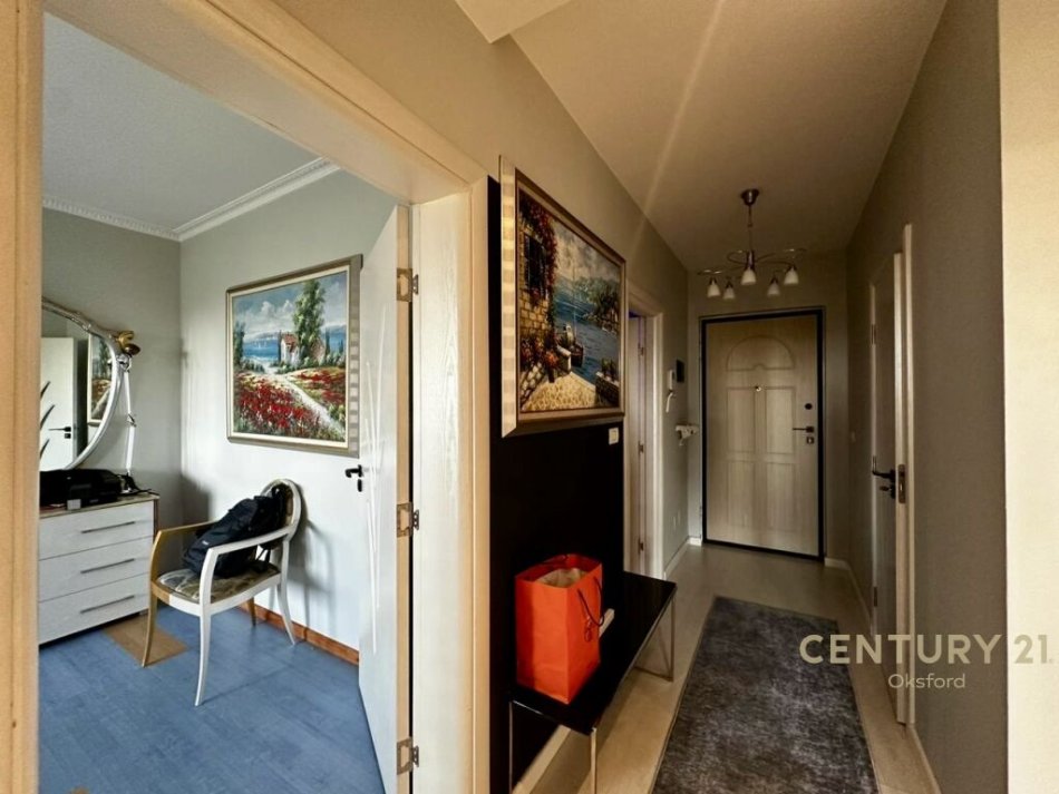 Tirane, shitet apartament 2+1 Kati 8, 102 m² 365.000 € (apartament 2+1 me arredim modern ne Bllok)