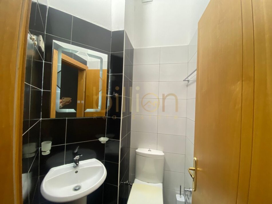 Tirane, shitet ambjent biznesi Kati 0, 15 m² 35.000 € (Selite, Tirana, Albania)