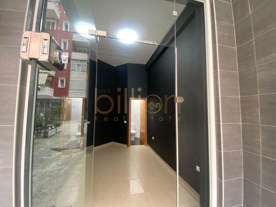 Tirane, shitet ambjent biznesi Kati 0, 15 m² 35.000 € (Selite, Tirana, Albania)
