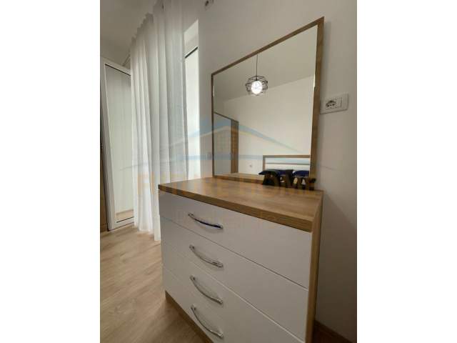 Tirane, jepet me qera apartament 2+1+BLK Kati 6, 132 m² 800 Euro (DRITAN HOXHA)