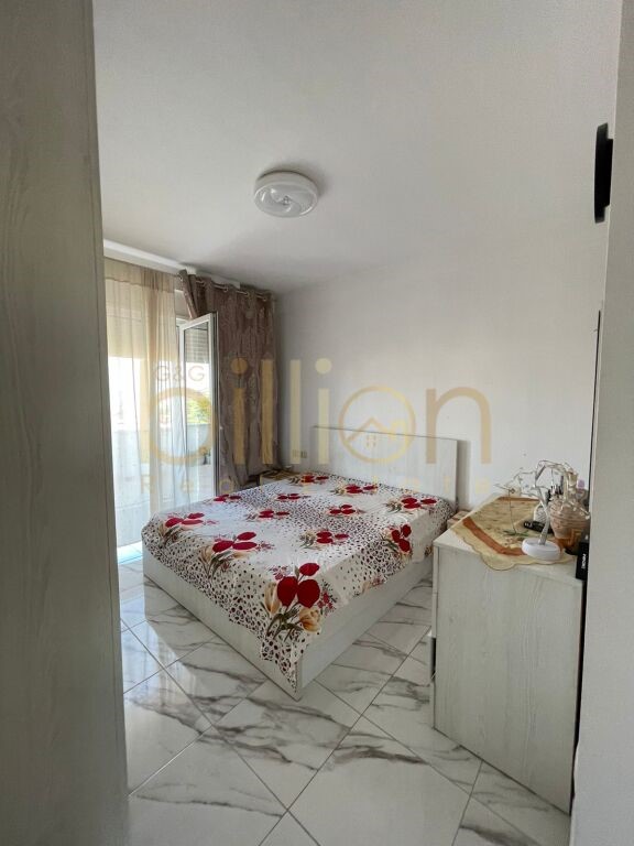 Tirane, shitet apartament 2+1+Ballkon Kati 6, 149 m² 155.000 € (+355692033500)