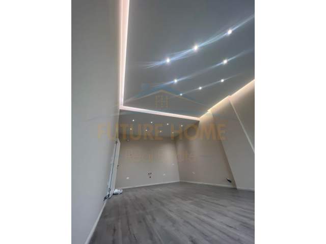 Tirane, jepet me qera apartament 2+1+BLK Kati 7, 130 m² 850 Euro (Kompleksi Square 21)
