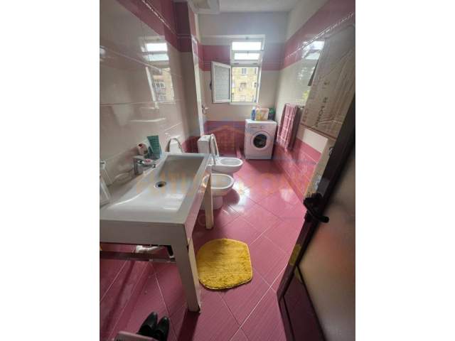 Tirane, shitet apartament 1+1+A Kati 3, 54 m² 50.000 Euro (5 MAJ)