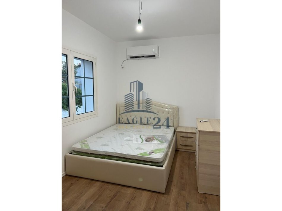 Tirane, shes Vile 4+1+Ballkon Kati 0, 150 m² 190,000€ (bulcesh, paskuqan)