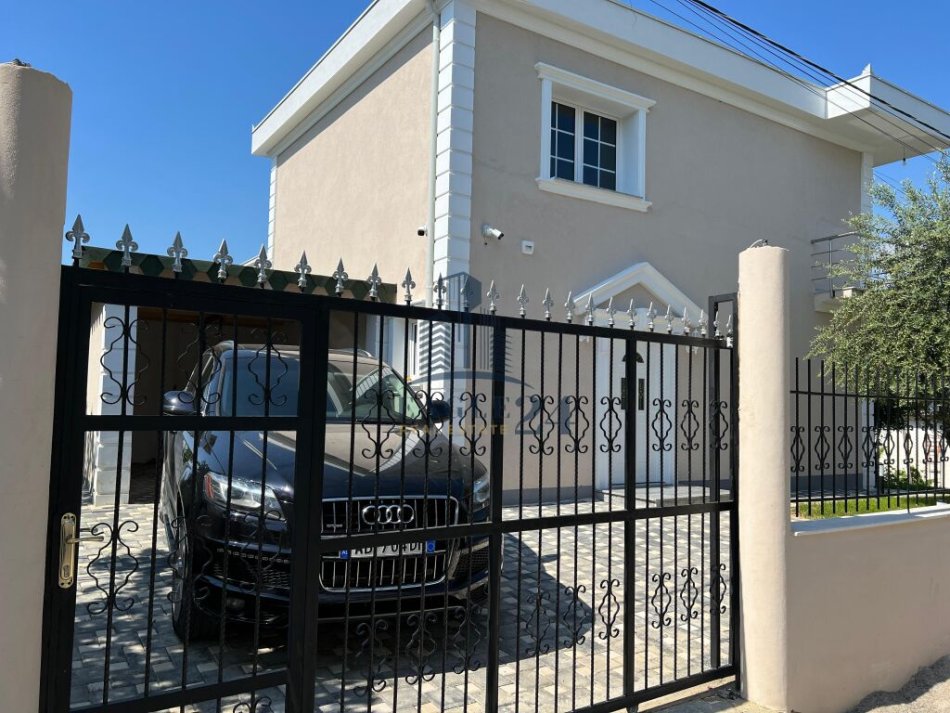 Tirane, shes Vile 4+1+Ballkon Kati 0, 150 m² 190,000€ (bulcesh, paskuqan)