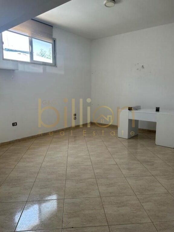 Tirane, jepet me qera ambjent biznesi Kati 0, 70 m² 700 € (Don Bosco, Tirana, Albania)