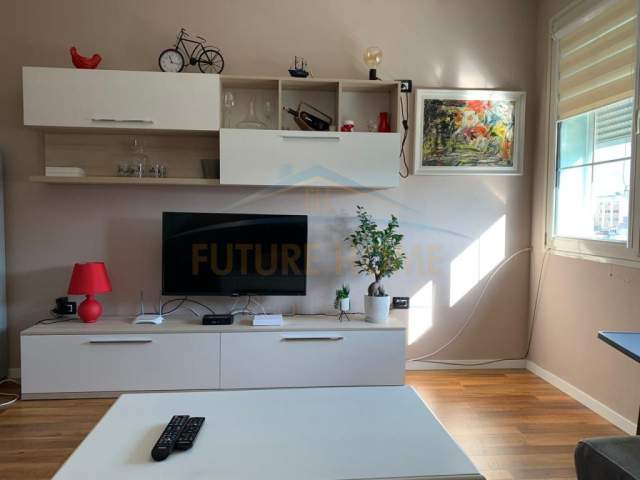 Tirane, jepet me qera apartament 1+1+BLK Kati 6, 66 m² 550 Euro (Rruga e Elbasanit)