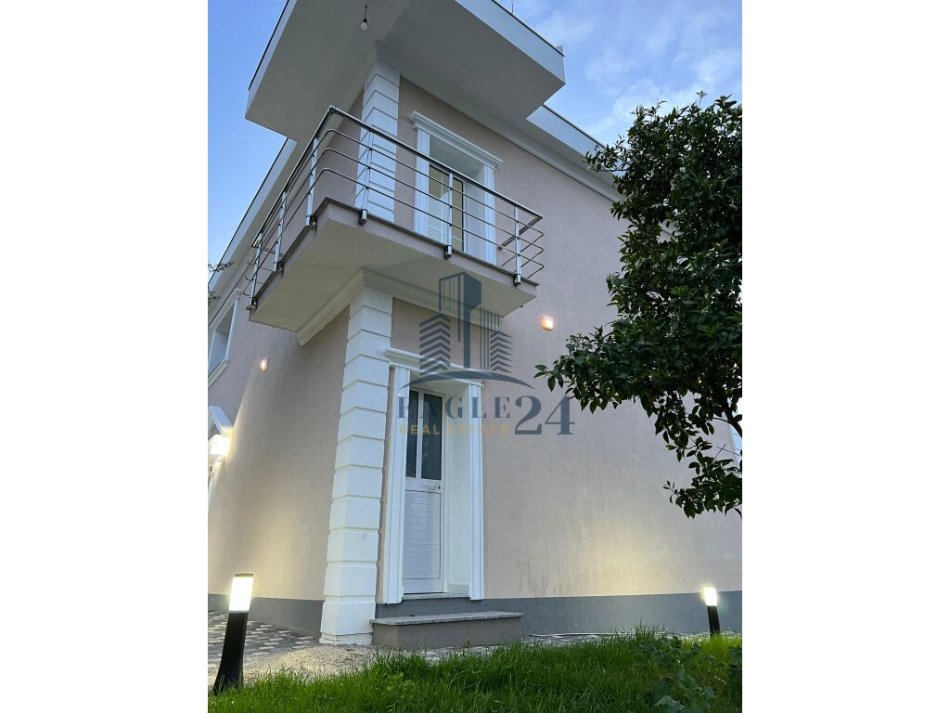 Tirane, shes Vile 4+1+Ballkon Kati 0, 150 m² 190,000€ (bulcesh, paskuqan)