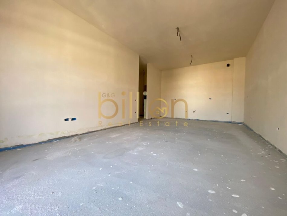 PORTA TIRANA E RE, APARTAMENT 2+1+2 PER SHITJE! 185.000 €, ID: Billion3754