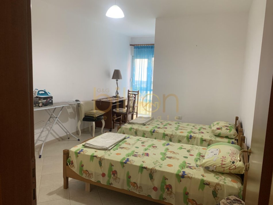 Tirane, jepet me qera apartament 2+1 Kati 2, 101 m² 700 € (Don Bosko, Tirana, Albania)