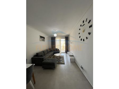 Tirane, jepet me qera apartament 2+1+BLK Kati 5, 102 m² 400 Euro