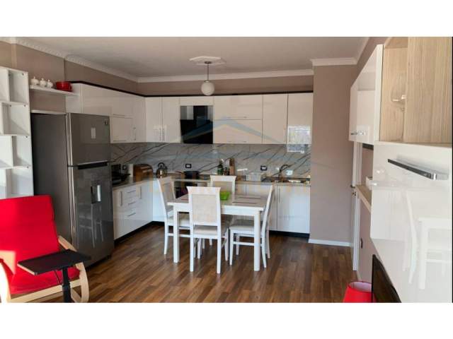 Tirane, jepet me qera apartament 1+1+BLK Kati 6, 66 m² 550 Euro (Rruga e Elbasanit)