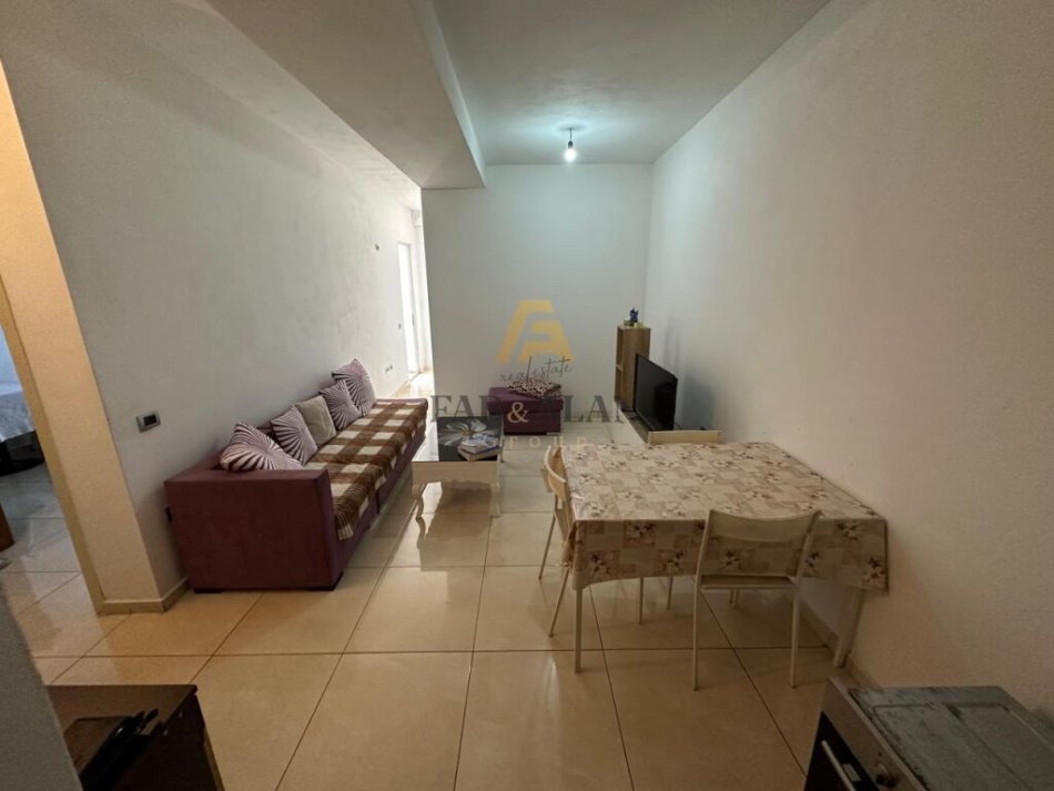 Tirane, shitet apartament 1+1+Ballkon Kati 3, 73 m² 96.000 € (Oslo Astir)