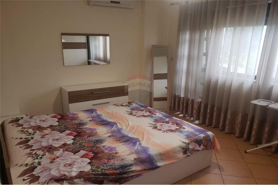 Tirane, jepet me qera apartament 1+1 Kati 1, 64 m² 450 € (21 Dhjetori)