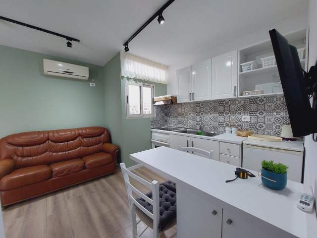 Tirane, jepet me qera garsonier 1+1 Kati 9, 49 m² 320 Euro (Fortuzi)