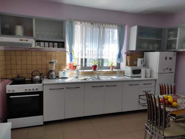Tirane, shitet apartament 3+1+BLK Kati 2, 108.000 m² 108.000 Euro (Rruga Idriz Dollaku)