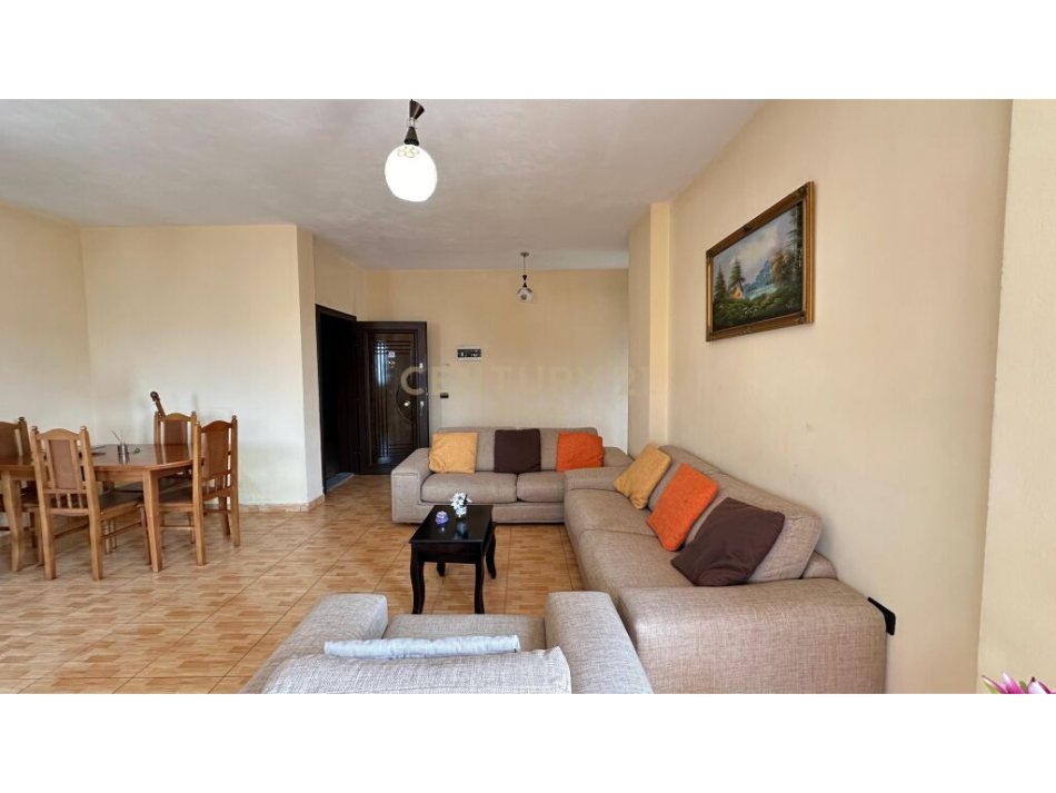 Tirane, jepet me qera apartament 1+1+Ballkon Kati 5, 73 m² 350 € (ne fund te rruges Jordan Misja, prane Bulevardit te Ri)