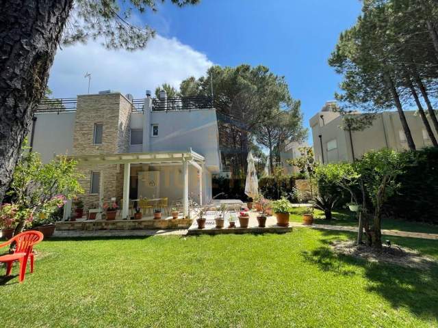 Durres, shes Vile 625 m² 680.000 Euro (Gjiri i Lalzit)