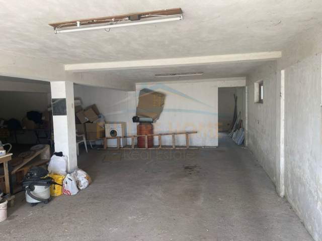 Durres, shitet shtepi 3+1+A+BLK 210.000 Euro (Shkozet, Durres)