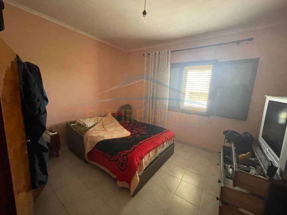 Durres, shitet shtepi 2 Katshe Kati 0, 650 m² 190.000 € (Shkozet, Durres)