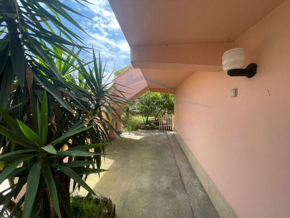 Durres, shitet Vile 2 Katshe , 650 m² 190.000 € (Shkozet, Durres)