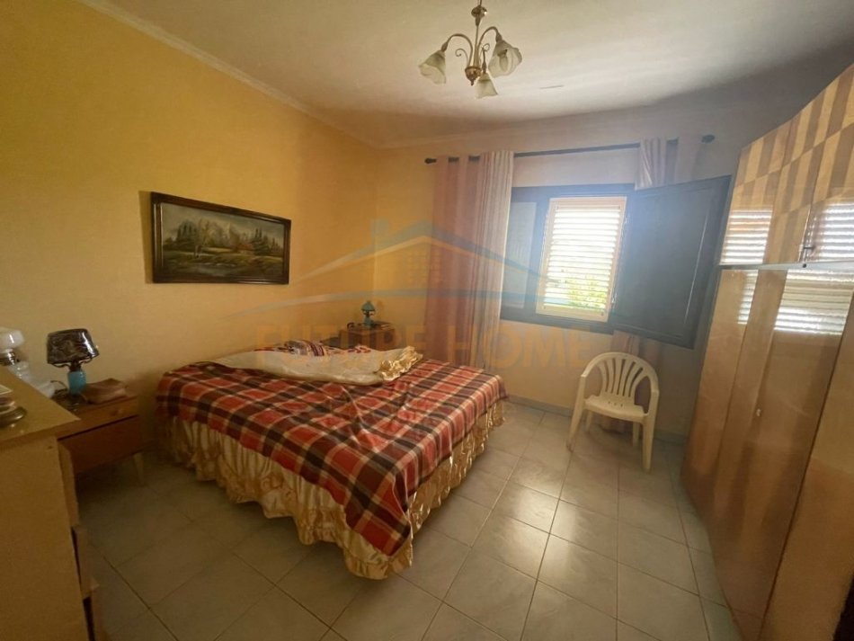 Durres, shitet shtepi 2 Katshe Kati 0, 650 m² 190.000 € (Shkozet, Durres)