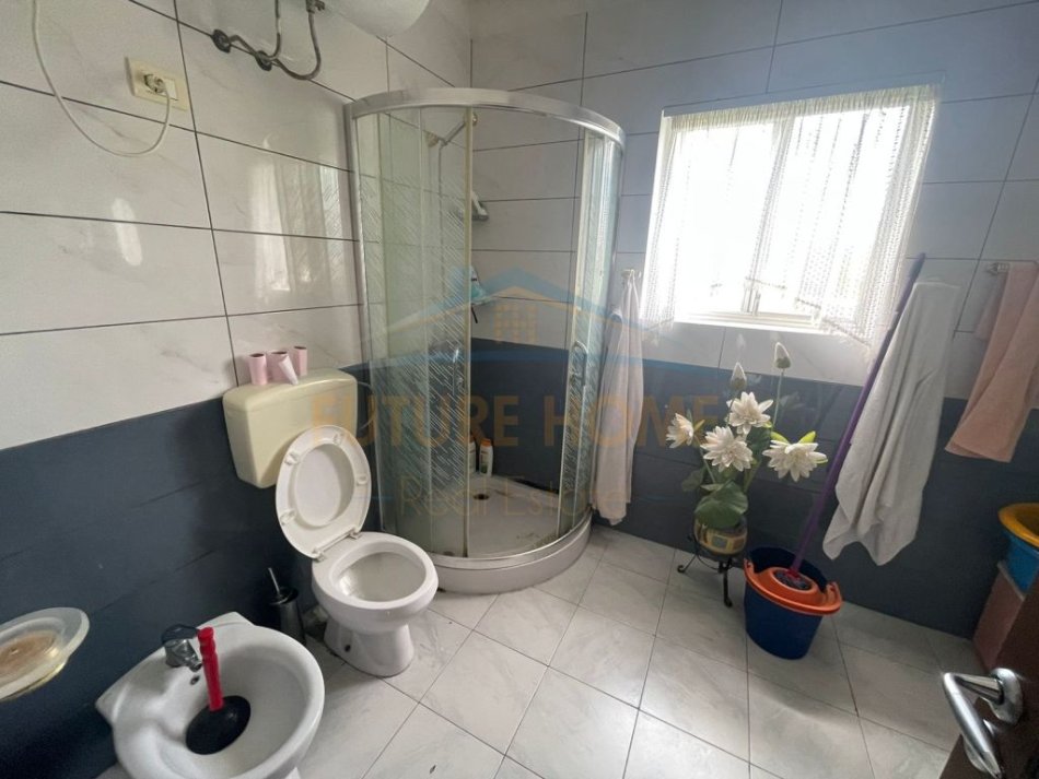 Durres, shitet shtepi 2 Katshe Kati 0, 650 m² 190.000 € (Shkozet, Durres)