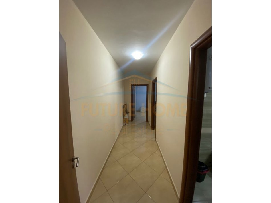 Tirane, shitet apartament 2+1+Ballkon Kati 6, 110 m² 172.000 € (21 Dhjetori)