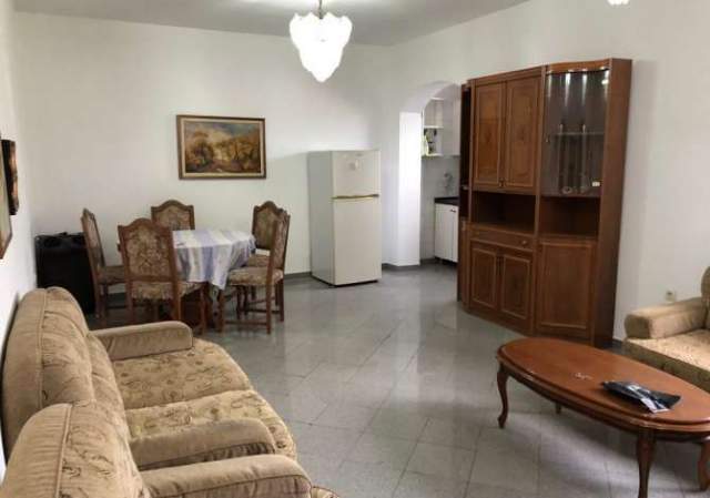 Tirane, jepet me qera apartament 2+1 Kati 5, 122 m² 45.000 Leke (Rruga e Durresit)