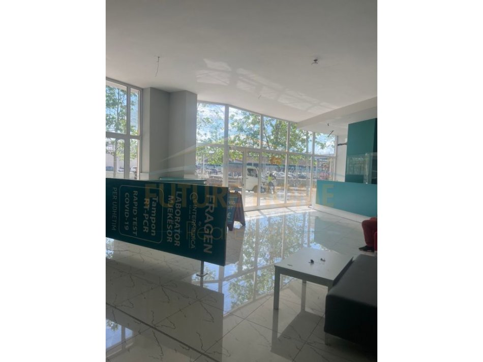 Durres, jepet me qera ambjent biznesi Kati 0, 115 m² (Te Rruga Portit, Durres)