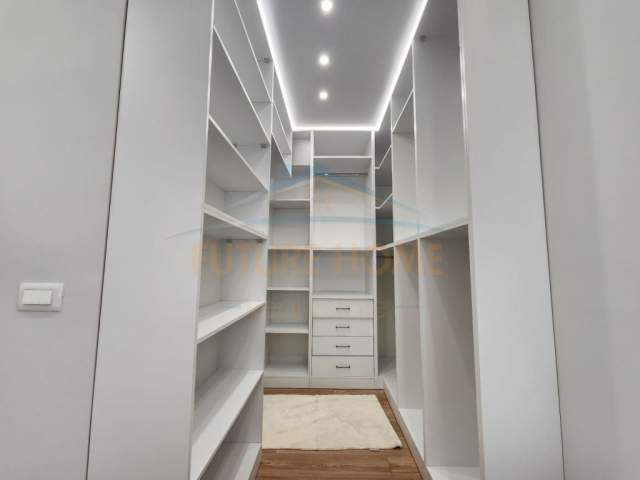 Tirane, shes apartament 2+1+BLK Kati 9, 110 m² 225.000 Euro (Komuna e Parisit)