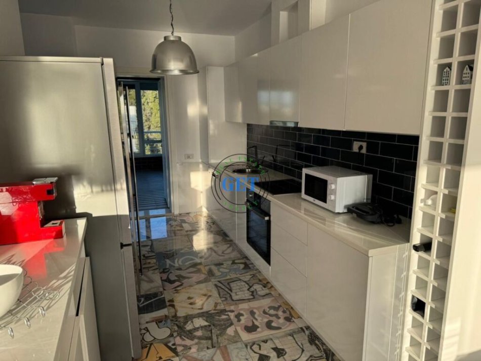 SHITET, APARTAMENT 2+1+2 ME VERANDE, NE CURRILA, DURRES.