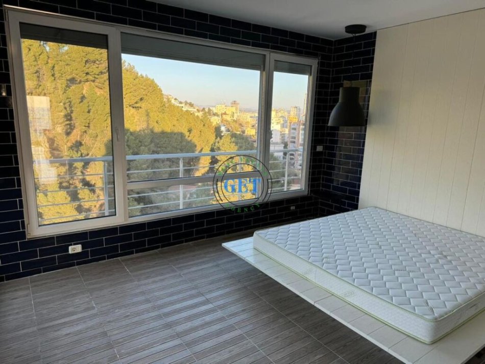 SHITET, APARTAMENT 2+1+2 ME VERANDE, NE CURRILA, DURRES.