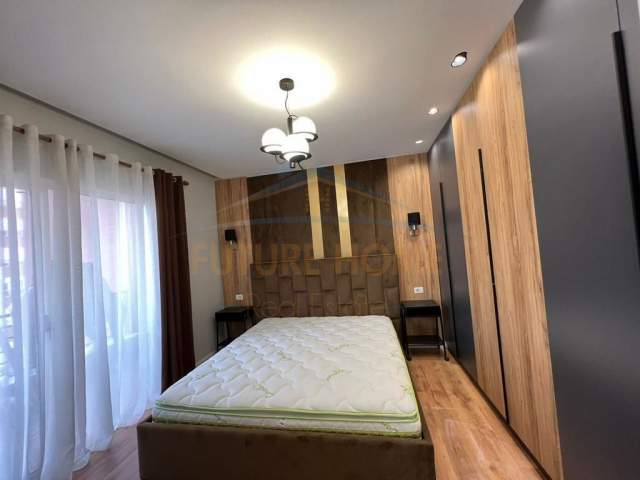 Tirane, jepet me qera apartament 2+1+BLK Kati 5, 110 m² 700 Euro (Don Bosko)