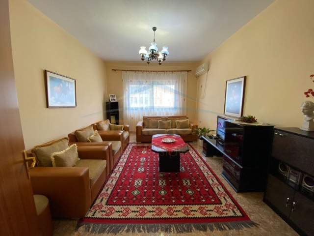 Tirane, shes apartament 2+1+BLK Kati 3, 112 m² 160.000 Euro (Komuna e Parisit)