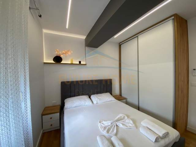 Durres, jepet me qera apartament 2+1 Kati 9, 80 m² 600 Euro (plazh)