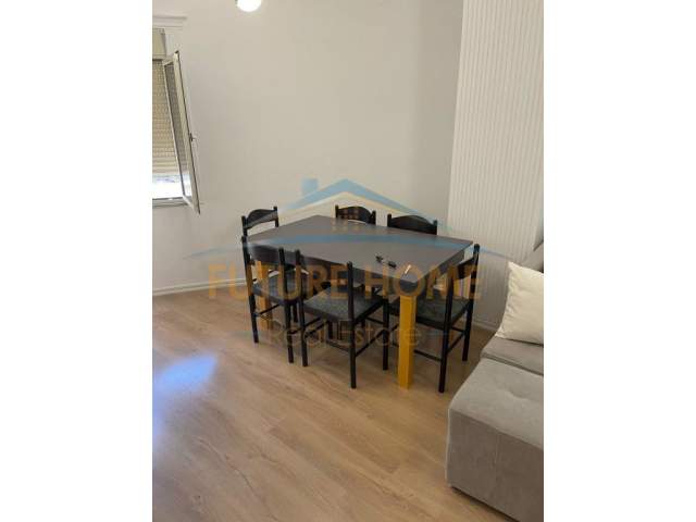 Tirane, shitet apartament 2+1 Kati 1, 92 m² 170.000 Euro (Komuna e Parisit)