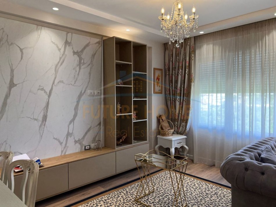 Qira, Duplex, Rezidenca Kodra e Diellit 2