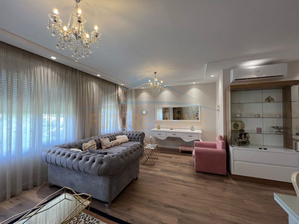 Qira, Duplex, Rezidenca Kodra e Diellit 2