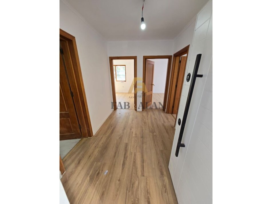 Tirane, shitet apartament 2+1 Kati 1, 81 m² 138.000 € (Ali Dem)