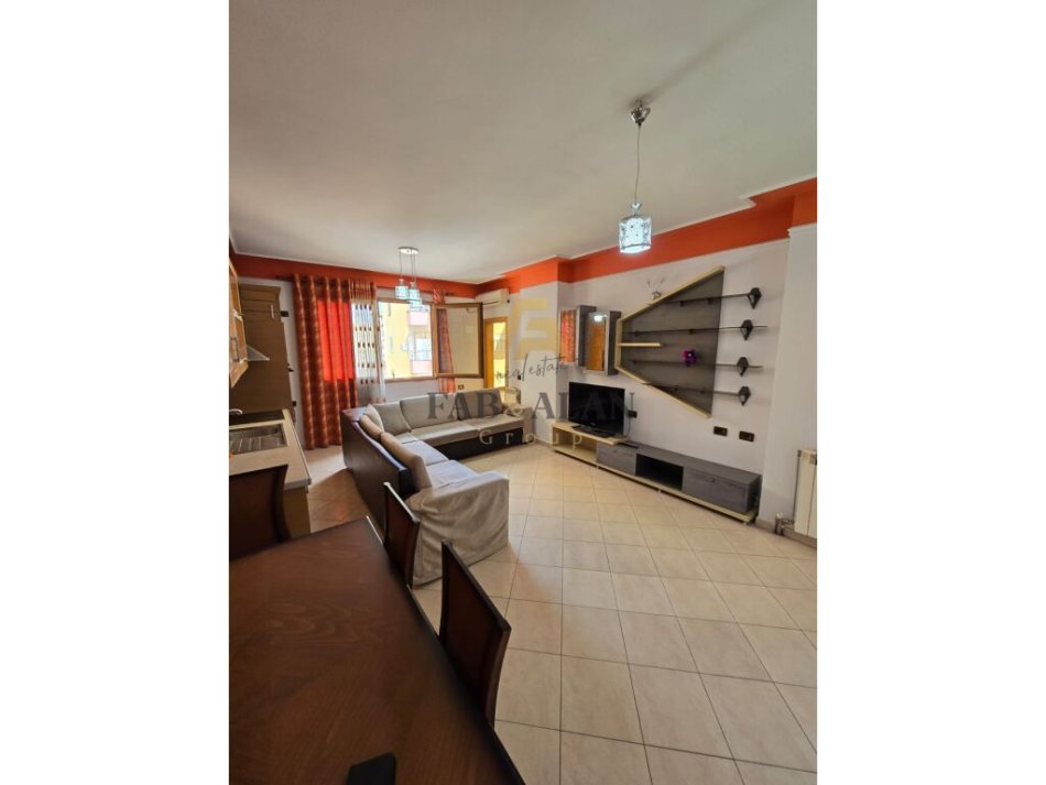Tirane, shitet apartament 3+1 Kati 5, 141 m² 165.000 € (Astir)