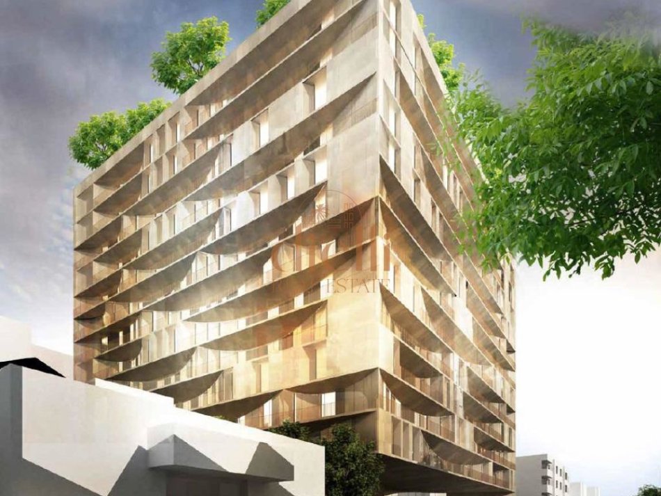Tirane, shitet apartament 2+1+Ballkon Kati 4, 109 m² (Mine Peza)
