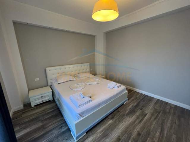 Korce, shitet apartament 2+1+BLK Kati 5, 100 m² 100.000 Euro (Lagjia 7, Korçë)