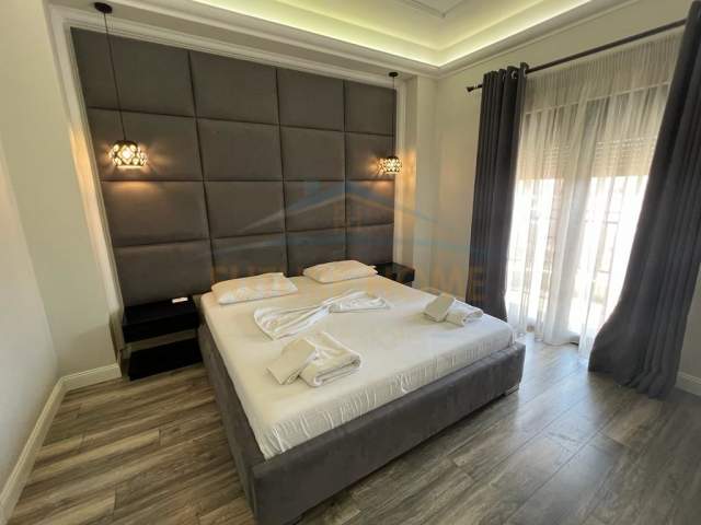 Korce, shitet apartament 2+1+BLK Kati 8, 116 m² 125.000 Euro (Lagjia 7, Korçë)
