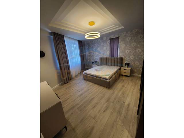 Tirane, jepet me qera apartament Kati 6, 124 m² 1.000 Euro (Rruga e Dibres)